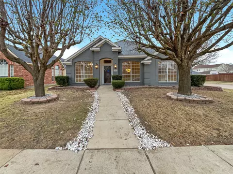 3856 Pine Valley Dr, Plano, TX 75025
