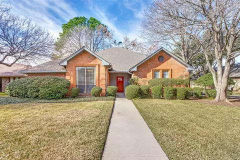 4710 Michelle Dr, Arlington, TX 76016