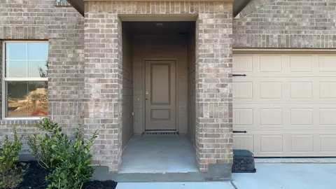521 Marsh St, Cleburne, TX 76033 photo 2