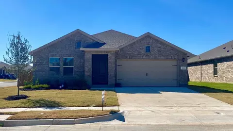521 Marsh St, Cleburne, TX 76033