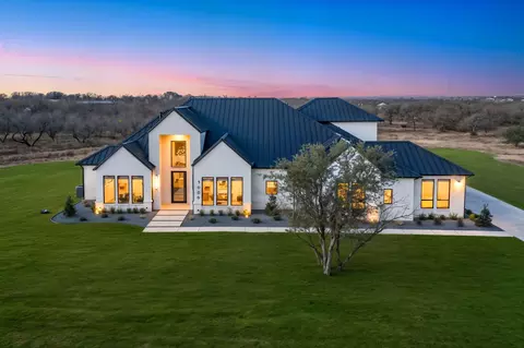 1009 Genoa Dr, Weatherford, TX 76087