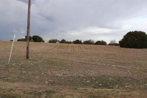 7320 Saint Augustine Dr, Cleburne, TX 76033