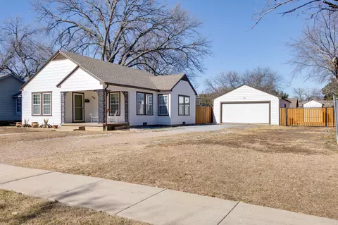 305 W Avenue E, Garland, TX 75040