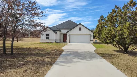 116 Grey Hound Ln, Poolville, TX 76487