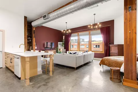 2502 Live Oak St #333, Dallas, TX 75204