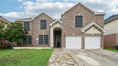 4703 Enchanted Bay Blvd, Arlington, TX 76016