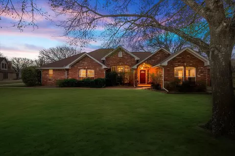 1025 Oak Hollow Ln, Combine, TX 75159