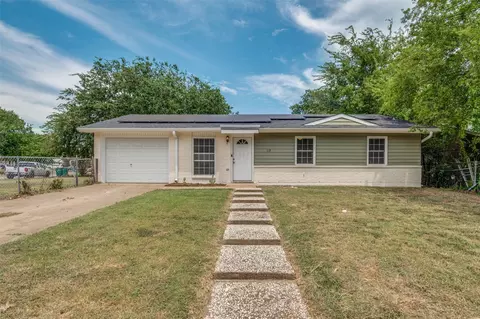 119 Halifax Dr, Cedar Hill, TX 75104