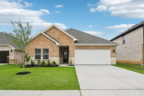 337 Amberville Dr, Red Oak, TX 75154