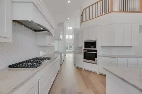 Kitchen - 3517 Laurel Ct, Corinth, TX 76208 photo 3 of 3