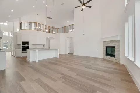 Living - 3517 Laurel Ct, Corinth, TX 76208 photo 8 of 10