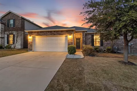 2409 Buelingo Ln, Fort Worth, TX 76131