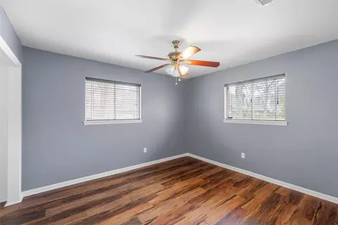 Bedroom - 2208 Lake Forest Dr, Waco, TX 76708 photo 4 of 6