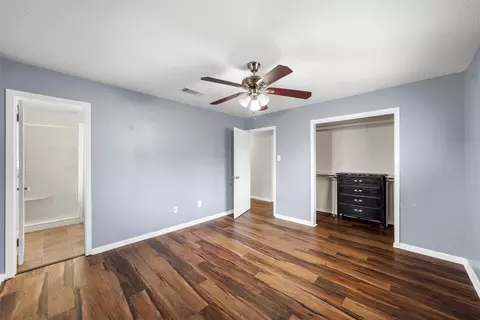 Bedroom - 2208 Lake Forest Dr, Waco, TX 76708 photo 6 of 6