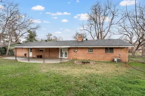 Exterior - 2208 Lake Forest Dr, Waco, TX 76708 photo 6 of 6