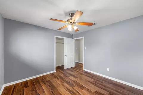 Bedroom - 2208 Lake Forest Dr, Waco, TX 76708 photo 2 of 6