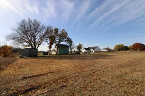 9217 Sunrise Dr, Fort Worth, TX 76134
