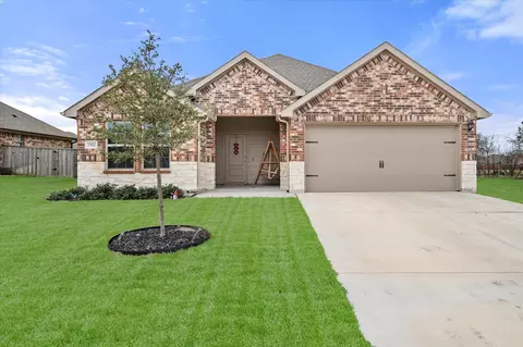 1901 Sandy Knoll Dr, Kaufman, TX 75142