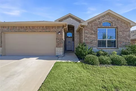 2381 Waggoner Ranch Dr, Weatherford, TX 76087