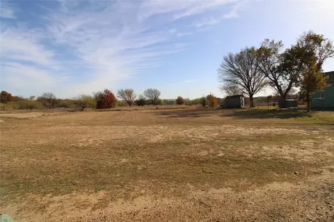 9221 Sunrise Dr, Fort Worth, TX 76134