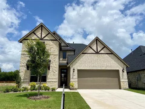 140 Kenilworth Ln, Greenville, TX 75401
