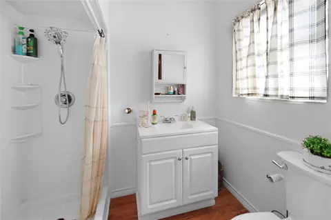 Bath - 127 Valentine St, Windthorst, TX 76389 photo 2 of 2