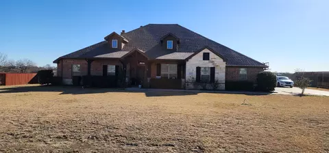 217 Heather Ln, Decatur, TX 76234