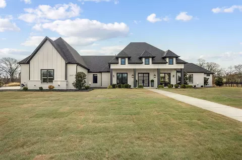 2095 Honey Ln, Celina, TX 75009