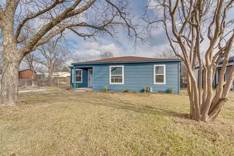 4003 Up The Grove St, Greenville, TX 75401