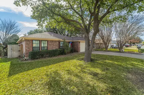 3745 Fairhaven Dr, Fort Worth, TX 76123