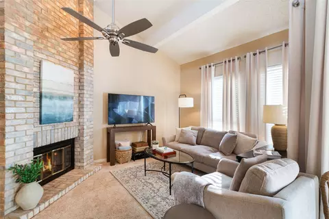 17490 Meandering Way #804, Dallas, TX 75252