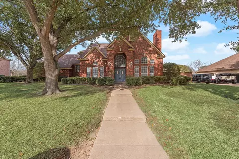 614 Portofino Dr, Arlington, TX 76012