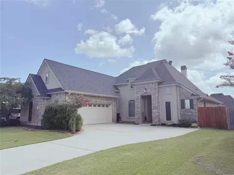 504 Linden Cir, Benton, LA 71006