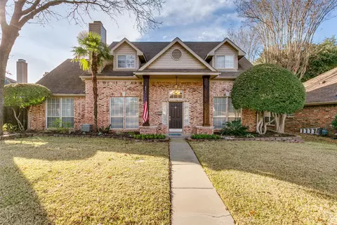 1922 Hidden Trail Dr, Lewisville, TX 75067