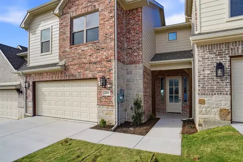 214 Legacy Blvd, Weatherford, TX 76085