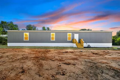 2723 Cypress St, Granbury, TX 76048