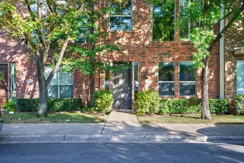 2706 Floyd St, Dallas, TX 75204