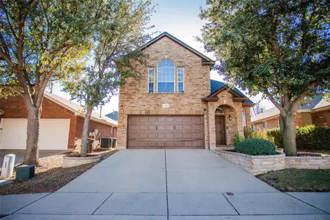 11924 Brown Fox Dr, Fort Worth, TX 76244