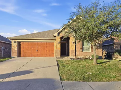 2820 Stonewall Ln, Fort Worth, TX 76123