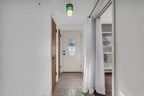 Entry Way - 4325 Shady Glen Dr, Waco, TX 76708 photo 3 of 3