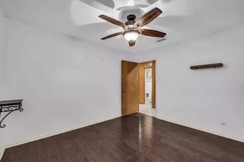 Bedroom - 4325 Shady Glen Dr, Waco, TX 76708 photo 5 of 8