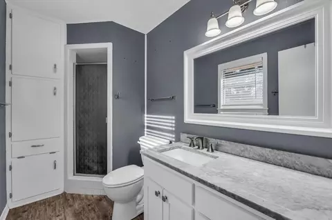 Bath - 4325 Shady Glen Dr, Waco, TX 76708 photo 5 of 6