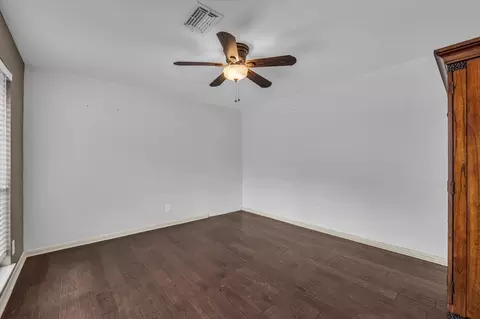 Bedroom - 4325 Shady Glen Dr, Waco, TX 76708 photo 2 of 8