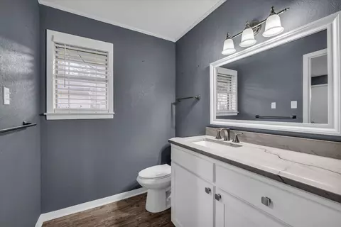 Bath - 4325 Shady Glen Dr, Waco, TX 76708 photo 2 of 6