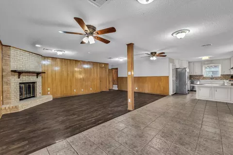 Living - 4325 Shady Glen Dr, Waco, TX 76708 photo 2 of 5