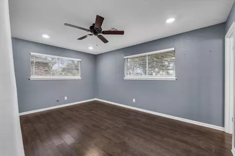 Bedroom - 4325 Shady Glen Dr, Waco, TX 76708 photo 6 of 8