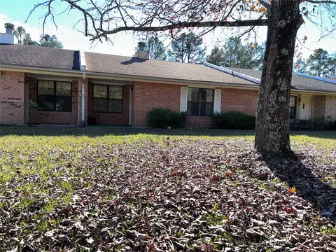1015 E Broad #3, Mineola, TX 75773