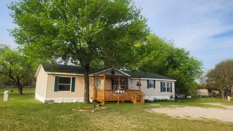 7241 S Interstate 45 Service Rd, Alma, TX 75119