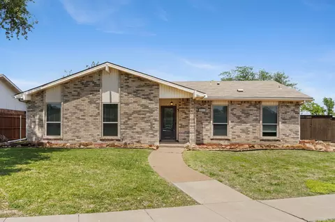 2113 Victoria Rd, Carrollton, TX 75007