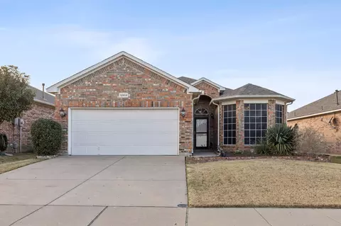 12913 Hurricane Ln, Fort Worth, TX 76244